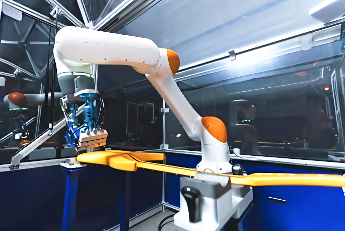 Indutrial robotic arm